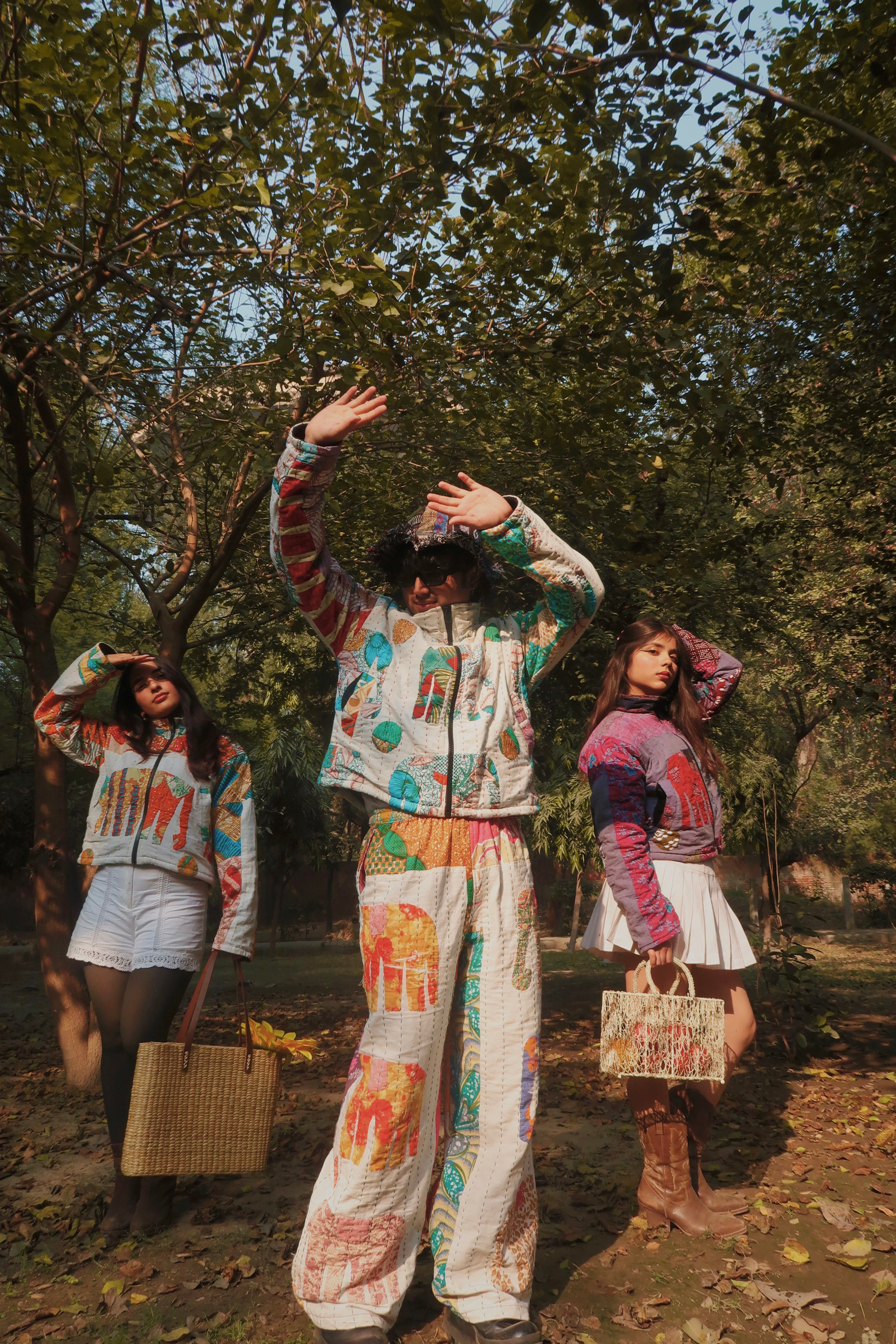 ELEPHANT KANTHA JACKET CROPPED WHITE