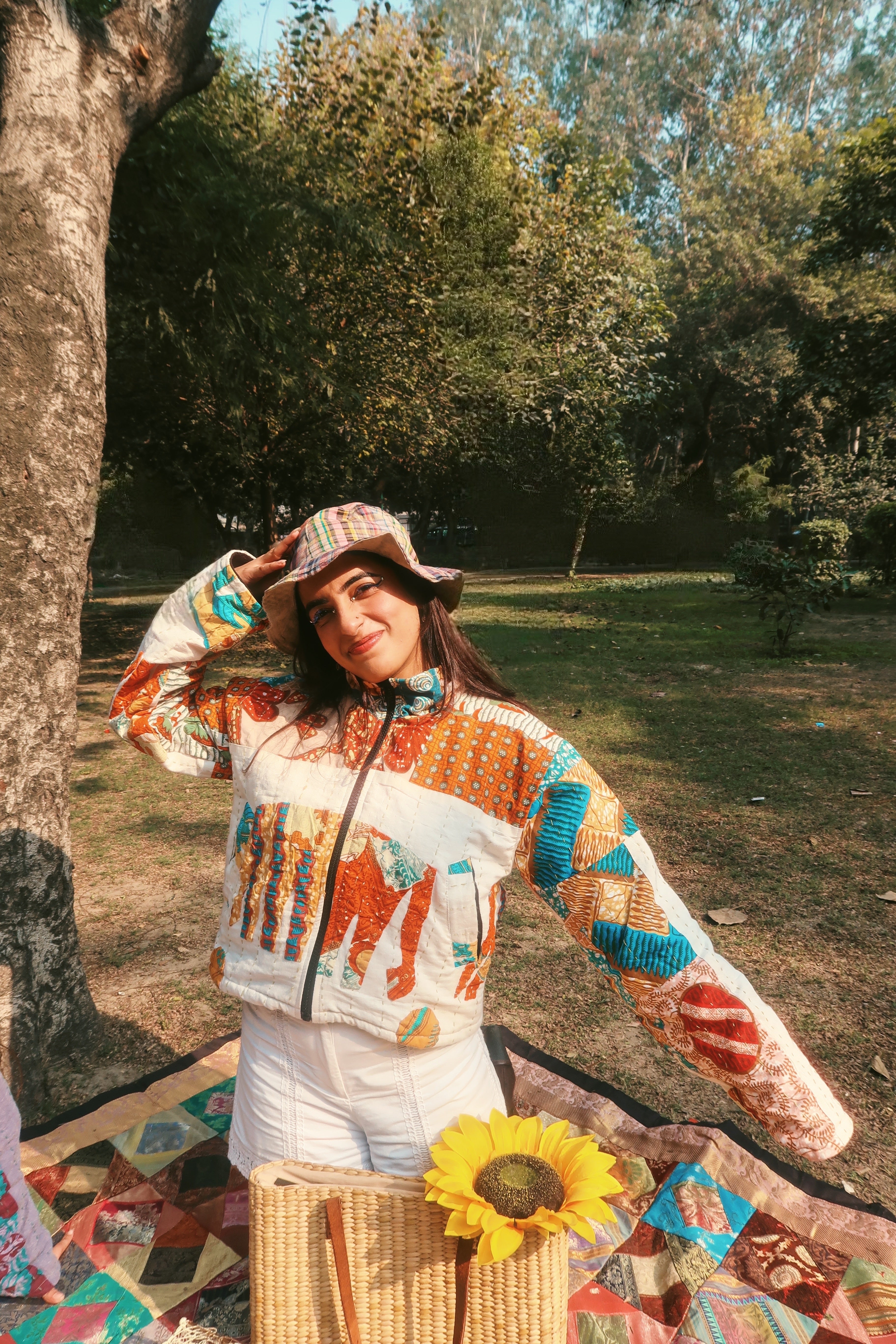 ELEPHANT KANTHA JACKET CROPPED WHITE