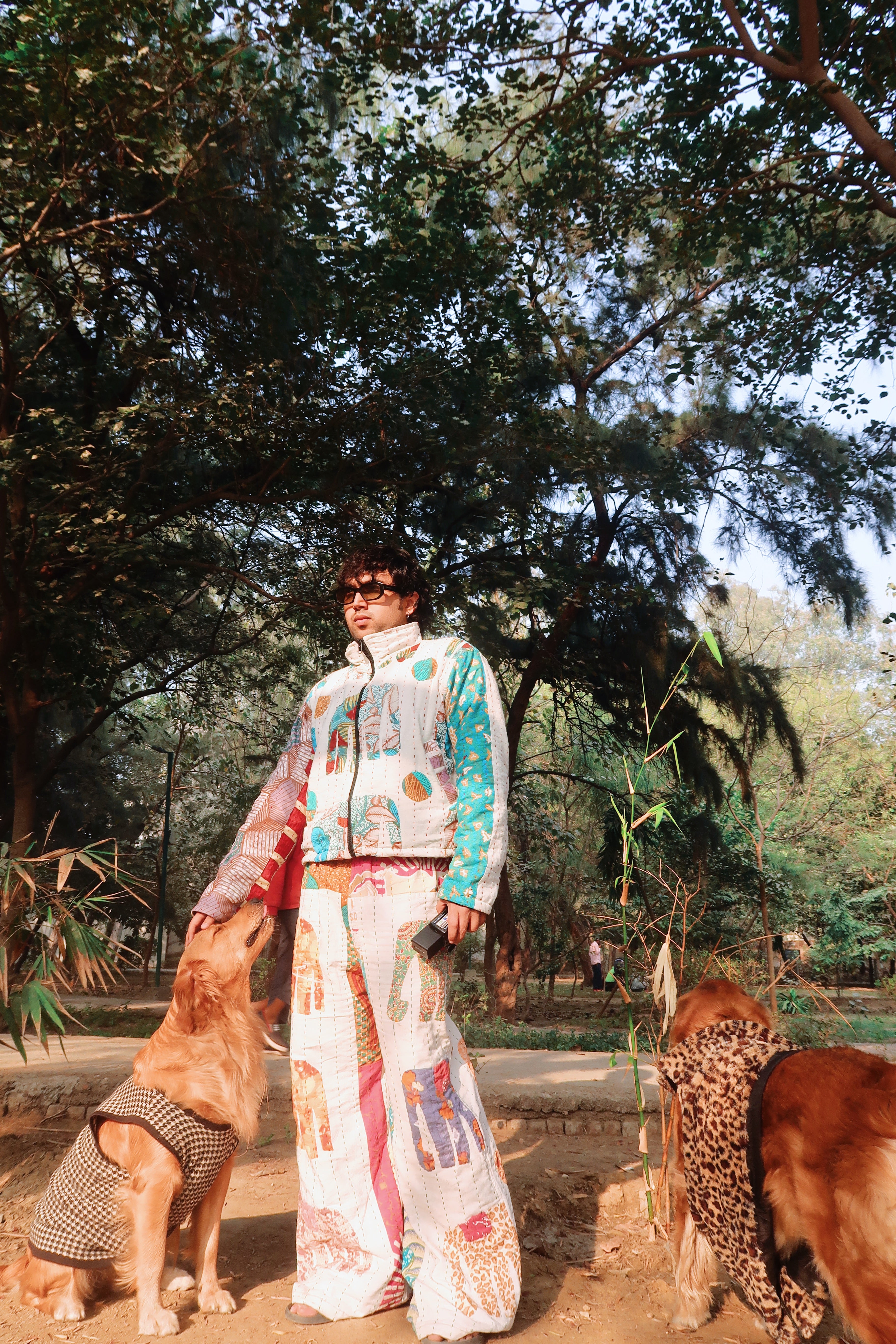 ELEPHANT KANTHA JACKET CROPPED WHITE
